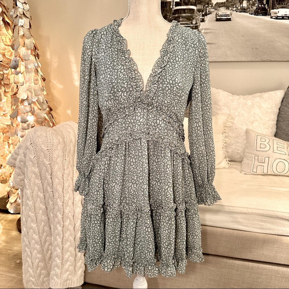 NWT | Selfie Leslie SAINTS + SECRETS Ruffle Dress